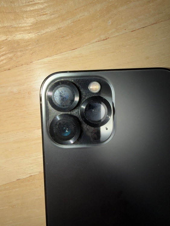 iPhone 13 Pro Max 128GB SIMフリー（スマホ）の商品画像 - 査定依頼日：2026年4月24日 - 最高査定価格：59,000円