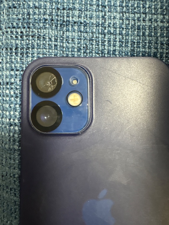 iPhone12mini（スマホ）の商品画像 - 査定依頼日：2026年2月23日 - 最高査定価格：9,000円