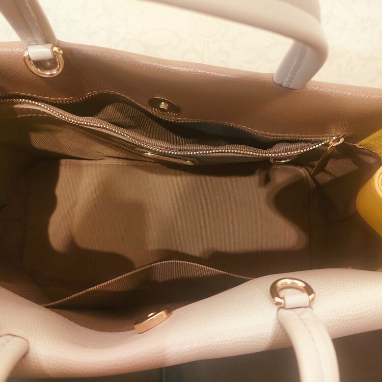 その他 フルラ （ブランドバッグ）の商品画像 - 査定依頼日：2025年6月13日 - 最高査定価格：100,000円