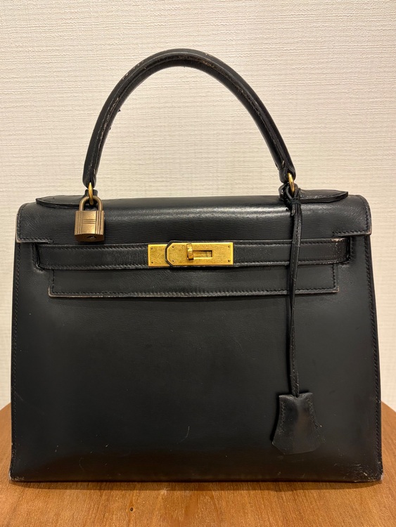 HERMES ケリー　ブラック（ブランドバッグ）の商品画像 - 査定依頼日：2025年11月8日 - 最高査定価格：950,000円