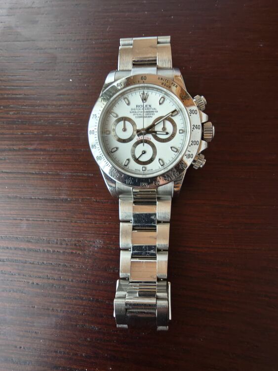 ロレックス デイトナ 116520（高級時計）の商品画像 - 査定依頼日：2025年11月20日 - 最高査定価格：3,650,000円