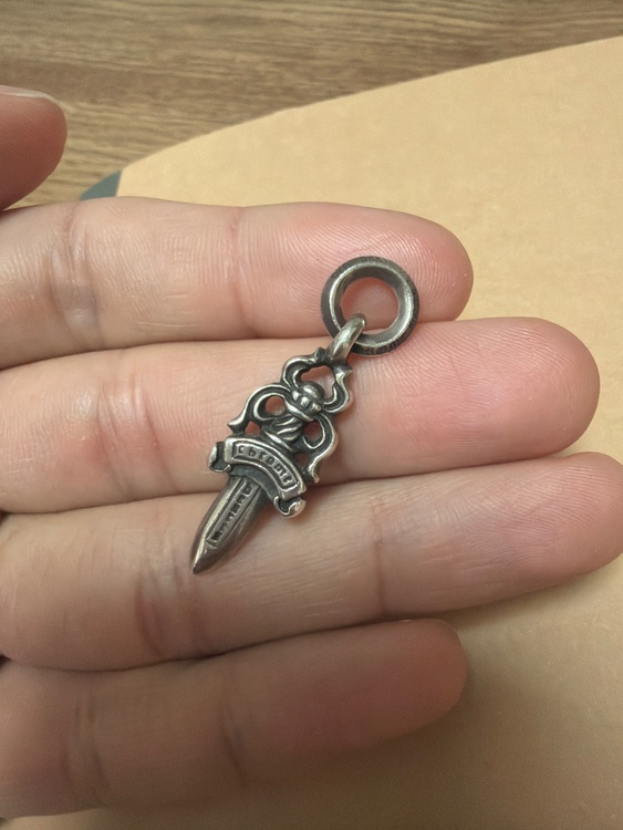 Dagger Charm "Silver"（古着・ファッション）の商品画像 - 査定依頼日：2026年1月20日 - 最高査定価格：84,000円