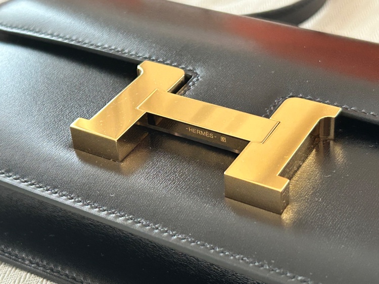 コンスタンスエラン（ブランドバッグ）の商品画像 - 査定依頼日：2025年12月6日 - 最高査定価格：1,400,000円