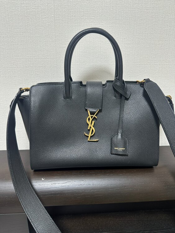 イブサンローラン  （ブランドバッグ）の商品画像 - 査定依頼日：2025年5月16日 - 最高査定価格：140,000円