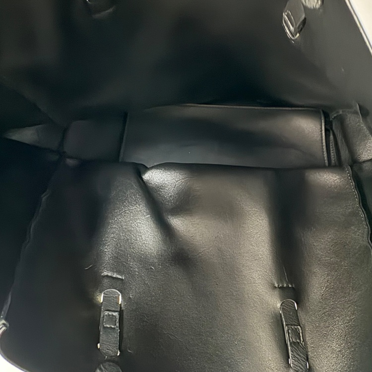 エブリデイトート　ポーチ付き（ブランドバッグ）の商品画像 - 査定依頼日：2025年8月7日 - 最高査定価格：40,000円