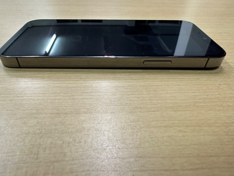 iPhone12pro256GBsimフリー（スマホ）の商品画像 - 査定依頼日：2026年8月21日 - 最高査定価格：36,000円