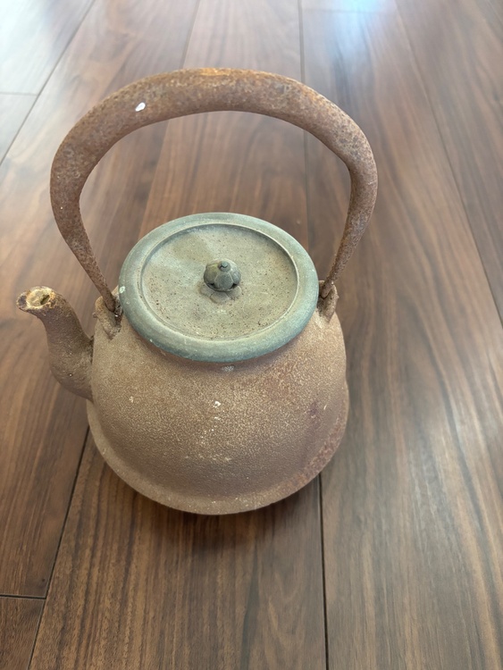 鉄瓶（美術品・骨董品）の商品画像 - 査定依頼日：2026年7月10日 - 最高査定価格：3,000円
