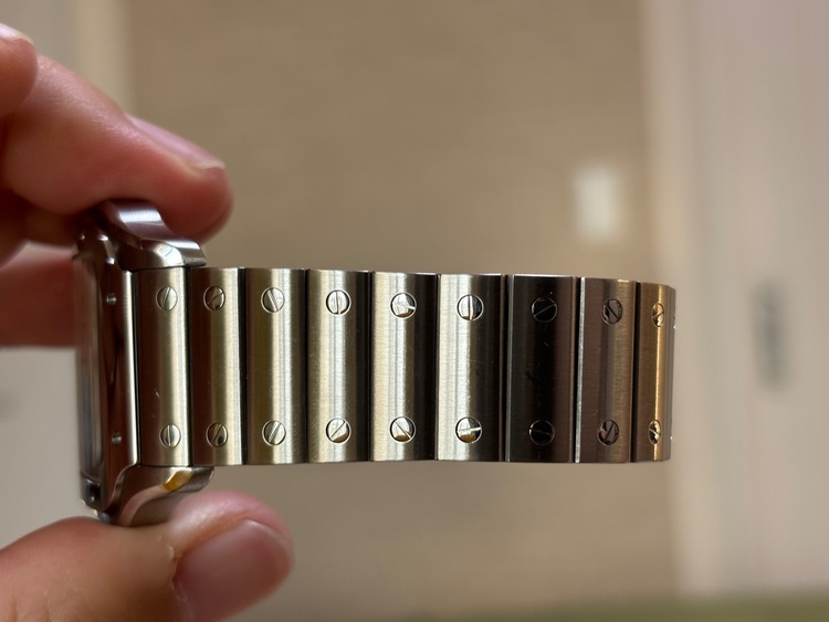 サントスドゥカルティエLMホワイト文字盤ステンレス（高級時計）の商品画像 - 査定依頼日：2025年12月9日 - 最高査定価格：830,000円