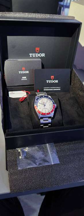 GMT（高級時計）の商品画像 - 査定依頼日：2025年2月11日 - 最高査定価格：450,000円