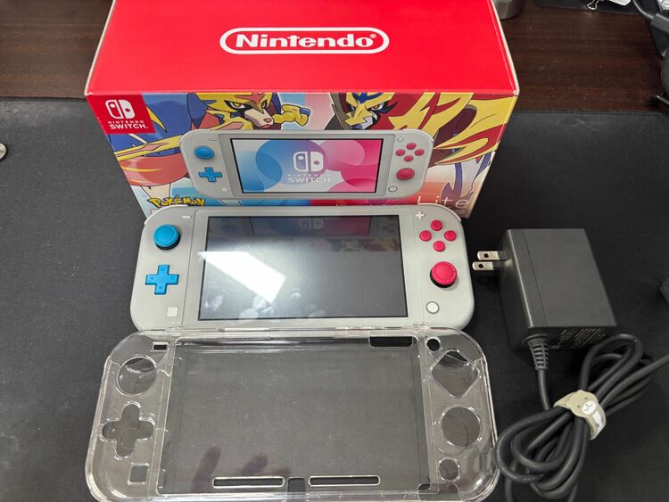 Nintendo Switch Lite ザシアン・ザマゼンタ（ゲーム機本体・ゲームソフト）の商品画像 - 査定依頼日：2025年8月22日 - 最高査定価格：14,000円