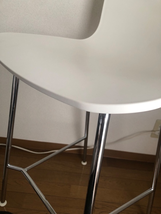 vitra カウンターチェア（家具・寝具）の商品画像 - 査定依頼日：2025年11月13日 - 最高査定価格：2,000円