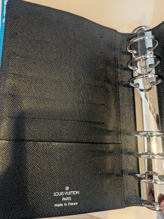 ルイヴィトン エピ （ブランドバッグ）の商品画像 - 査定依頼日：2026年3月23日 - 最高査定価格：15,000円