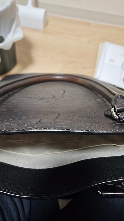 カバン（ブランドバッグ）の商品画像 - 査定依頼日：2026年3月22日 - 最高査定価格：80,000円