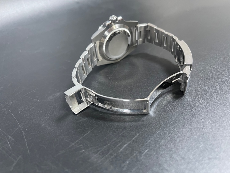 ロレックス サブマリーナー 116610Lv（高級時計）の商品画像 - 査定依頼日：2026年2月6日 - 最高査定価格：3,050,000円