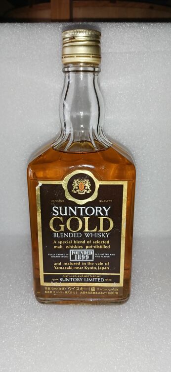 サントリーゴールドブレンデッド（お酒）の商品画像 - 査定依頼日：2025年11月6日 - 最高査定価格：800円