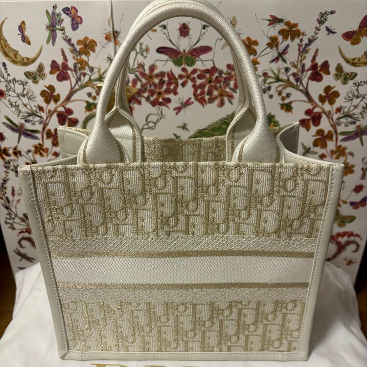 ディオール  （ブランドバッグ）の商品画像 - 査定依頼日：2025年7月19日 - 最高査定価格：120,000円