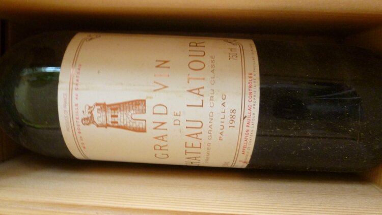 シャトーラトゥール1988（お酒）の商品画像 - 査定依頼日：2026年3月21日 - 最高査定価格：54,000円