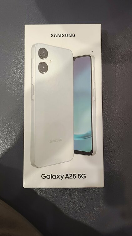 Galaxy Galaxy A20 シリーズ 【SIMフリー】Galaxy A20 Dual-SIM SM-A205F/DS（スマホ）の商品画像 - 査定依頼日：2026年8月22日 - 最高査定価格：9,000円