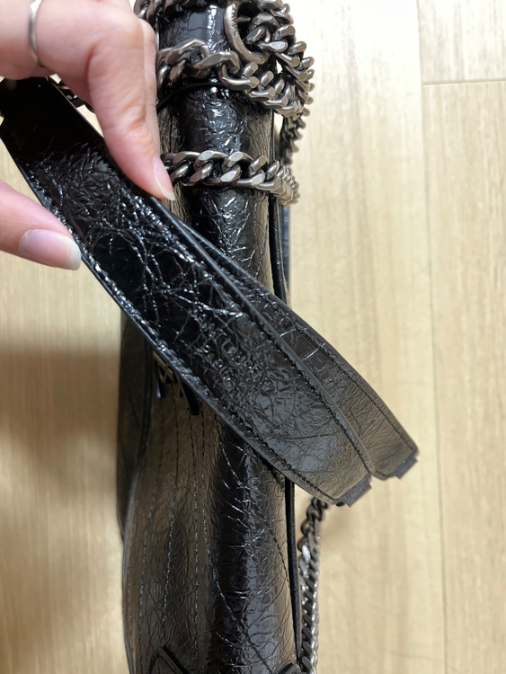 イブサンローラン  （ブランドバッグ）の商品画像 - 査定依頼日：2025年9月8日 - 最高査定価格：220,000円