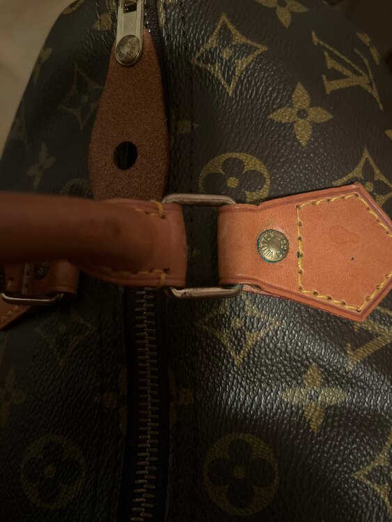 30（ブランドバッグ）の商品画像 - 査定依頼日：2025年1月12日 - 最高査定価格：25,000円