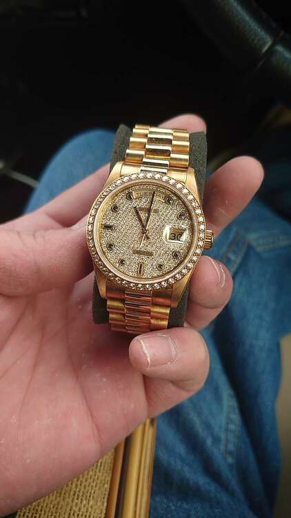 ロレックス デイデイト （高級時計）の商品画像 - 査定依頼日：2025年1月27日 - 最高査定価格：5,200,000円