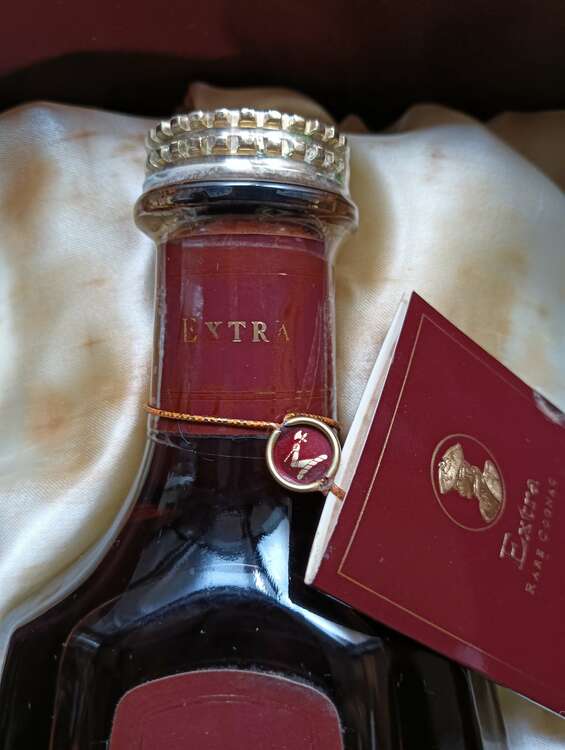 ヘネシー （お酒）の商品画像 - 査定依頼日：2025年3月9日 - 最高査定価格：45,000円