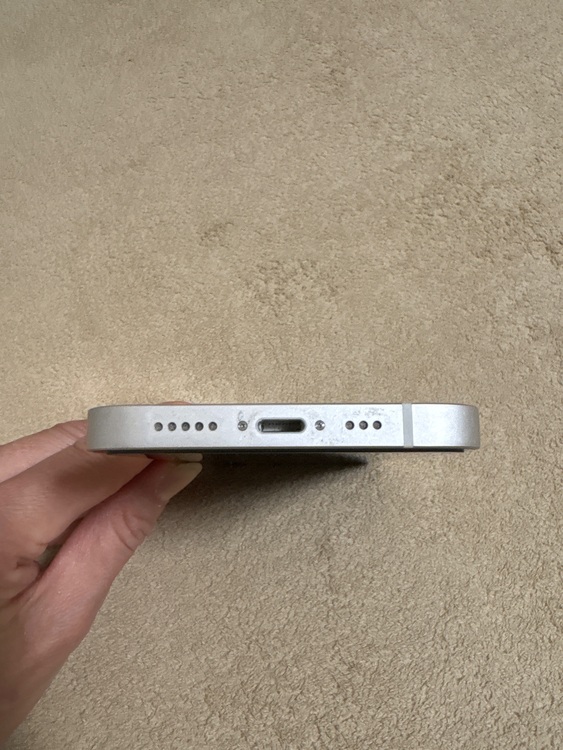 iPhone13（スマホ）の商品画像 - 査定依頼日：2025年11月6日 - 最高査定価格：48,000円