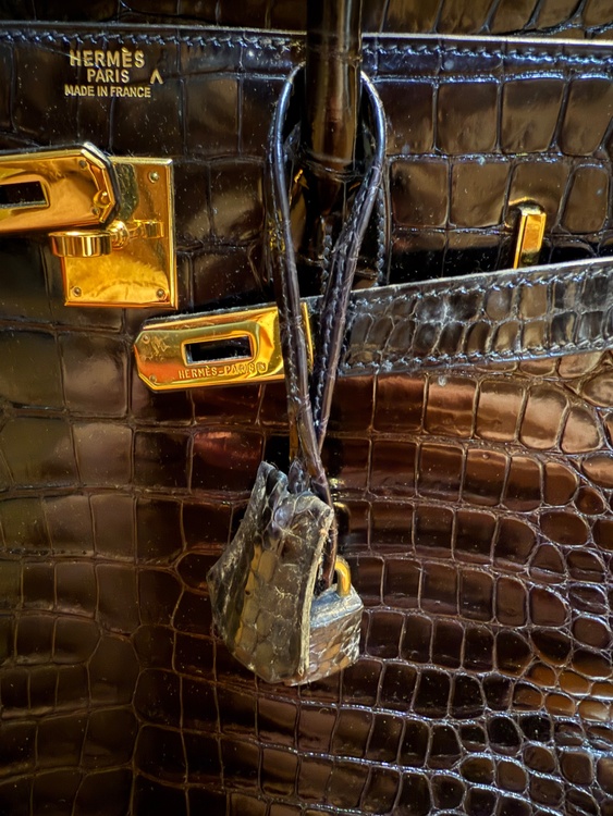 ポロサスオータクロア32（ブランドバッグ）の商品画像 - 査定依頼日：2025年12月7日 - 最高査定価格：3,000,000円