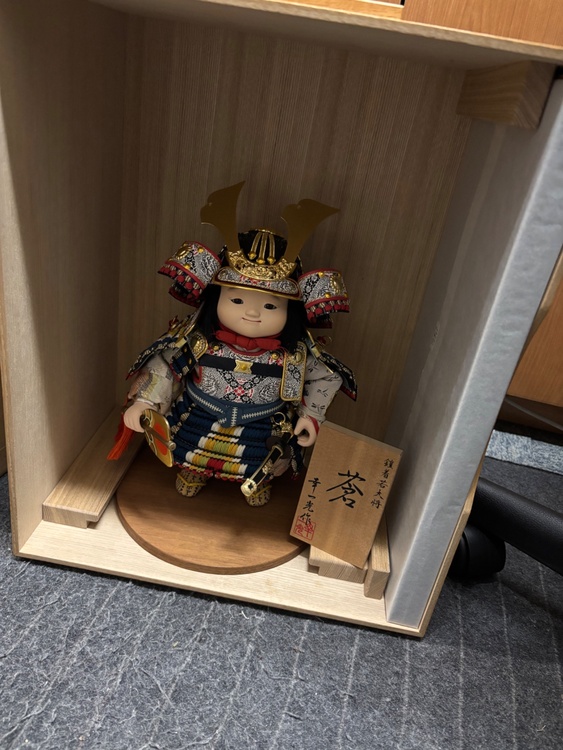 幸一光作　鎧着大将　蒼（美術品・骨董品）の商品画像 - 査定依頼日：2026年4月12日 - 最高査定価格：3,000円