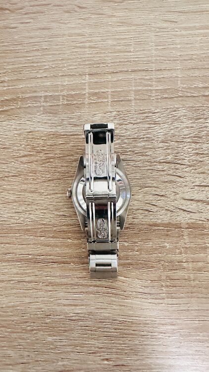 ロレックス エクスプローラー 11427（高級時計）の商品画像 - 査定依頼日：2025年10月18日 - 最高査定価格：930,000円