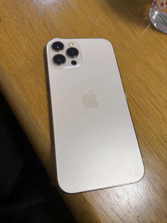iPhone iPhone 12 Pro Max 256GB SIMフリー（スマホ）の商品画像 - 査定依頼日：2026年6月25日 - 最高査定価格：45,500円