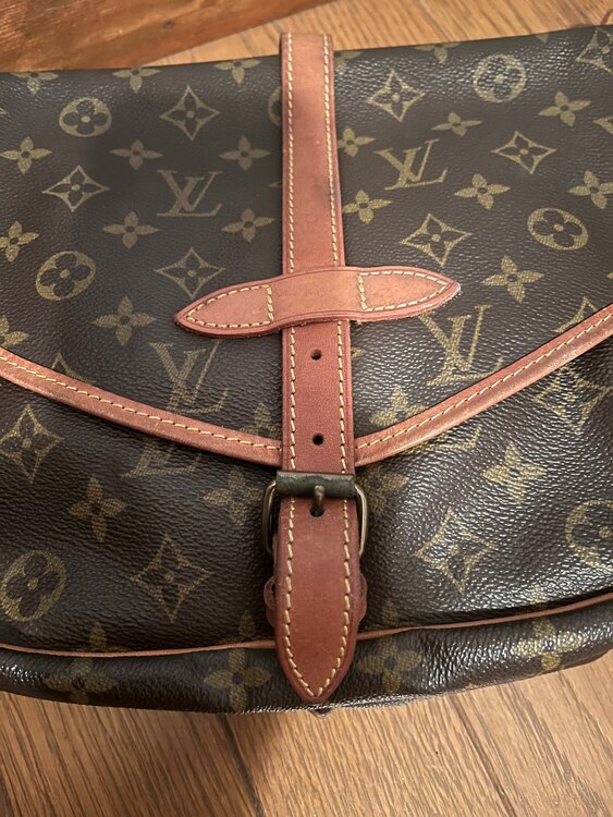 ソミュール 一番小さいタイプ（ブランドバッグ）の商品画像 - 査定依頼日：2025年1月12日 - 最高査定価格：10,000円