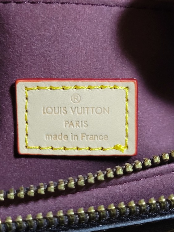 モンテーニュMM（ブランドバッグ）の商品画像 - 査定依頼日：2022年5月8日 - 最高査定価格：150,000円