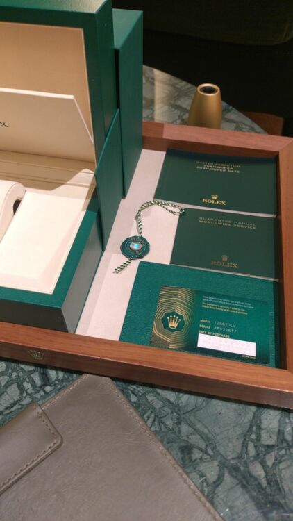 ロレックス サブマリーナー （高級時計）の商品画像 - 査定依頼日：2025年6月5日 - 最高査定価格：2,230,000円