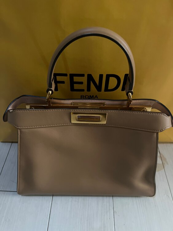 ピーカーブー（ブランドバッグ）の商品画像 - 査定依頼日：2025年2月1日 - 最高査定価格：250,000円