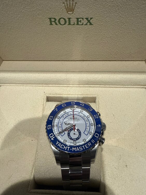 ロレックス ヨットマスター （高級時計）の商品画像 - 査定依頼日：2025年5月10日 - 最高査定価格：3,000,000円