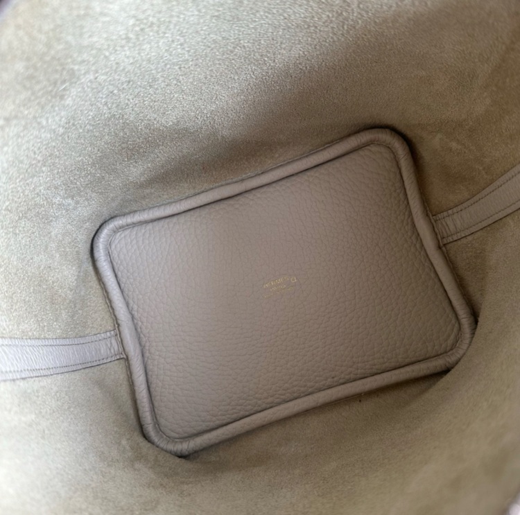 ピコタンロックタッチPM（ブランドバッグ）の商品画像 - 査定依頼日：2025年7月14日 - 最高査定価格：650,000円