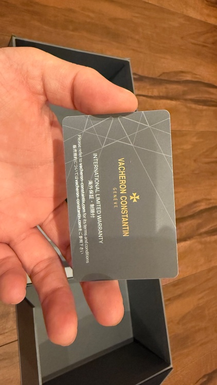 ヴァシュロン コンスタンタン オーヴァーシーズ （高級時計）の商品画像 - 査定依頼日：2026年1月25日 - 最高査定価格：5,700,000円