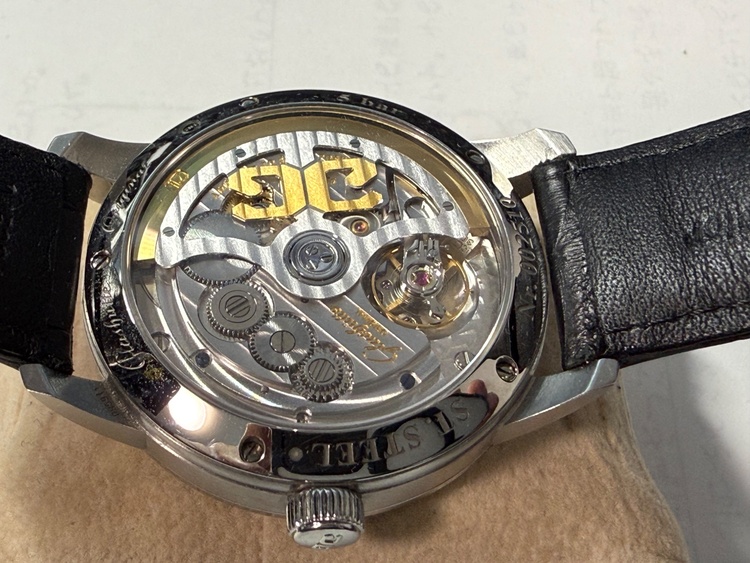 その他 その他 グラスヒュッテオリジナル　セネタ　エクセレンス　パノラマデイト　む（高級時計）の商品画像 - 査定依頼日：2026年2月8日 - 最高査定価格：800,000円