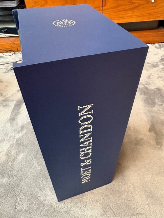 シャンパン モエ・エ・シャンドン （お酒）の商品画像 - 査定依頼日：2026年4月15日 - 最高査定価格：3,000円