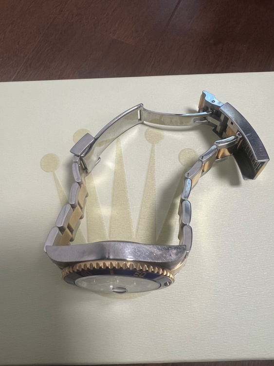 ロレックス サブマリーナー 116613LB（高級時計）の商品画像 - 査定依頼日：2025年12月7日 - 最高査定価格：2,280,000円