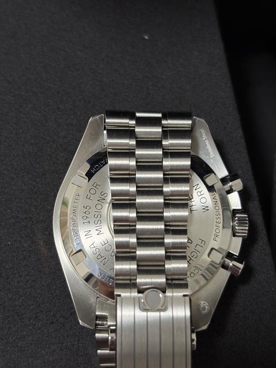 オメガ スピードマスター （高級時計）の商品画像 - 査定依頼日：2026年1月6日 - 最高査定価格：680,000円