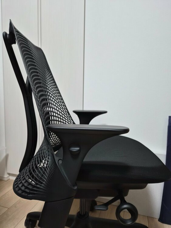 ハーマンミラー セイルチェア（家具・寝具）の商品画像 - 査定依頼日：2026年1月12日 - 最高査定価格：15,500円