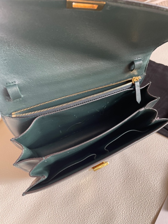 セリーヌ  （ブランドバッグ）の商品画像 - 査定依頼日：2026年4月18日 - 最高査定価格：150,000円