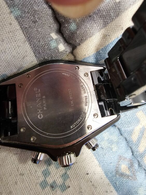 シャネル J12 （高級時計）の商品画像 - 査定依頼日：2025年10月10日 - 最高査定価格：400,000円