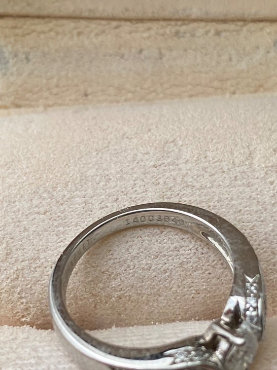 ショーメ　プリュム（宝石）の商品画像 - 査定依頼日：2023年8月4日 - 最高査定価格：150,000円