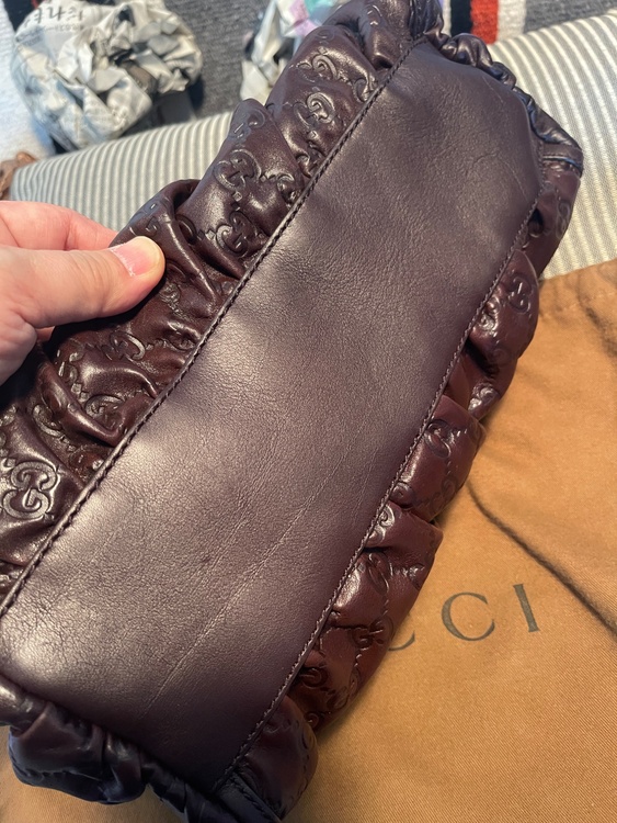 グッチシマレザーショルダーバック（ブランドバッグ）の商品画像 - 査定依頼日：2026年4月3日 - 最高査定価格：70,000円