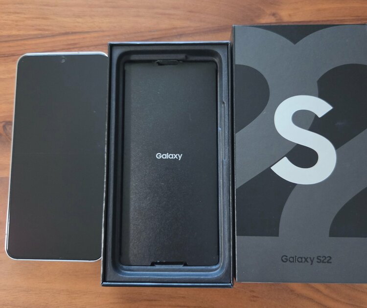 GalaxyS22（スマホ）の商品画像 - 査定依頼日：2026年6月13日 - 最高査定価格：100,000円