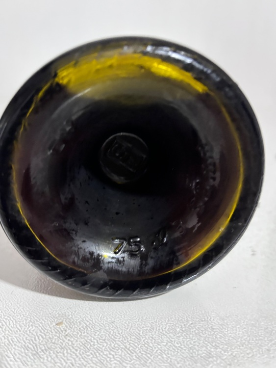 ワイン ロマネコンティ （お酒）の商品画像 - 査定依頼日：2025年10月22日 - 最高査定価格：1,000円