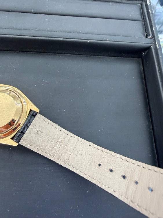 デイデイト（高級時計）の商品画像 - 査定依頼日：2026年2月8日 - 最高査定価格：1,900,000円